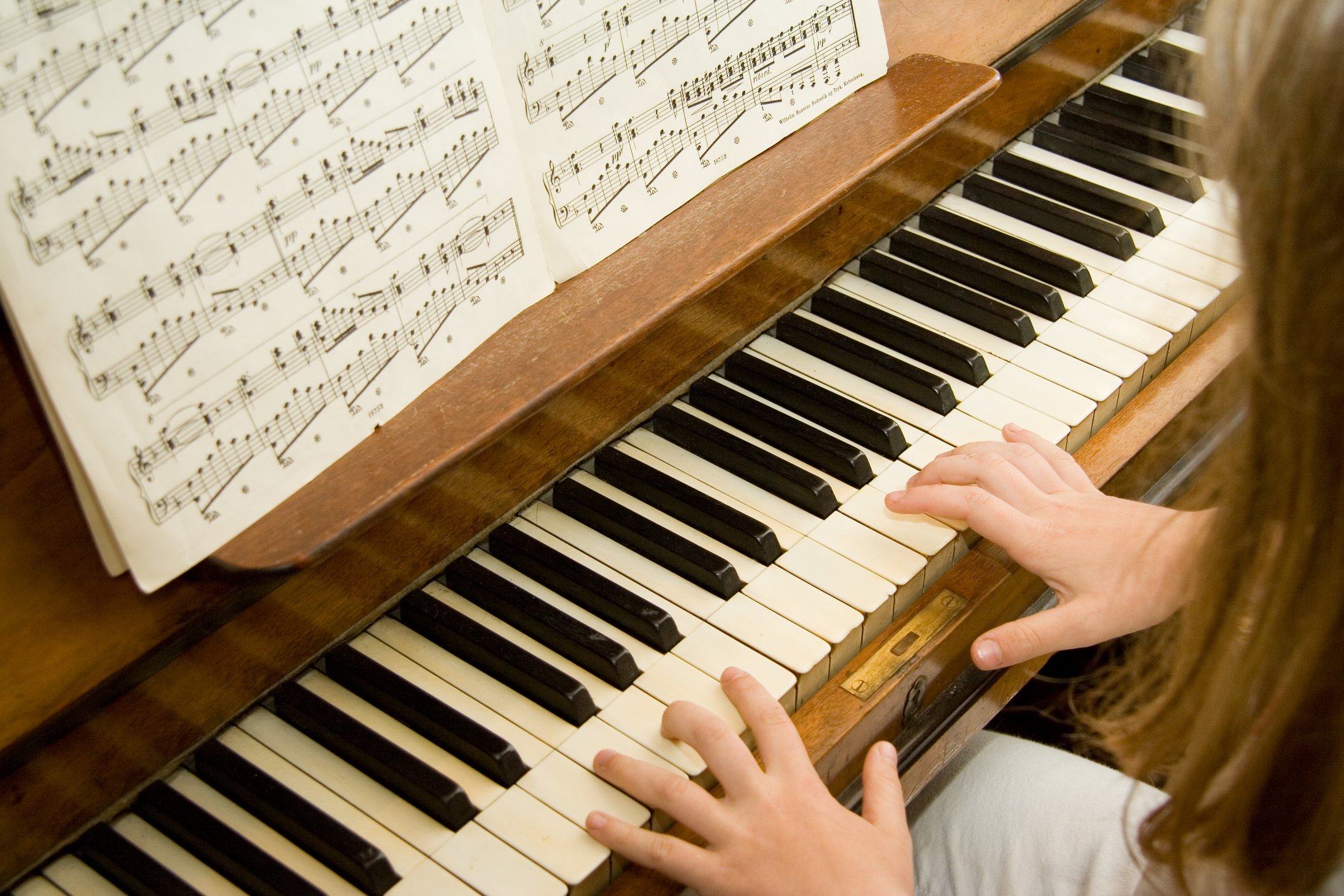 dreamstime_m_2619962 piano